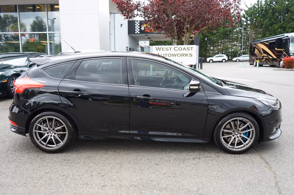 2018 Ford Focus ST Image 6