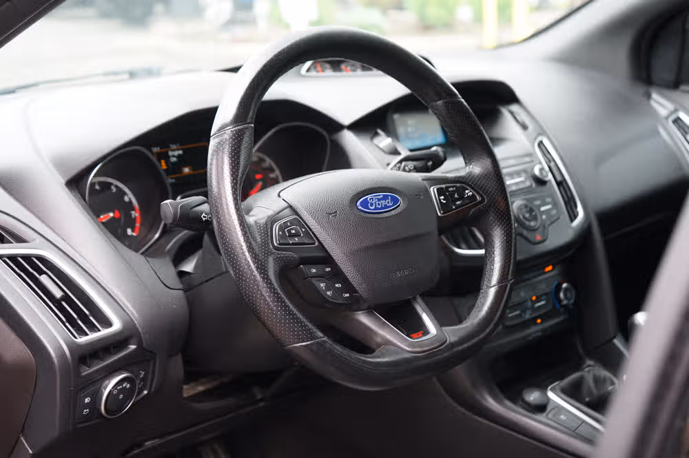 2018 Ford Focus ST Image 12