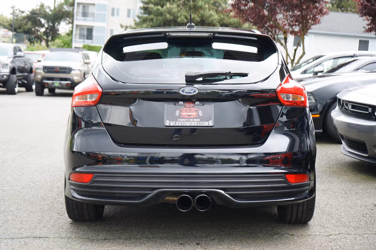 2018 Ford Focus ST Image 4