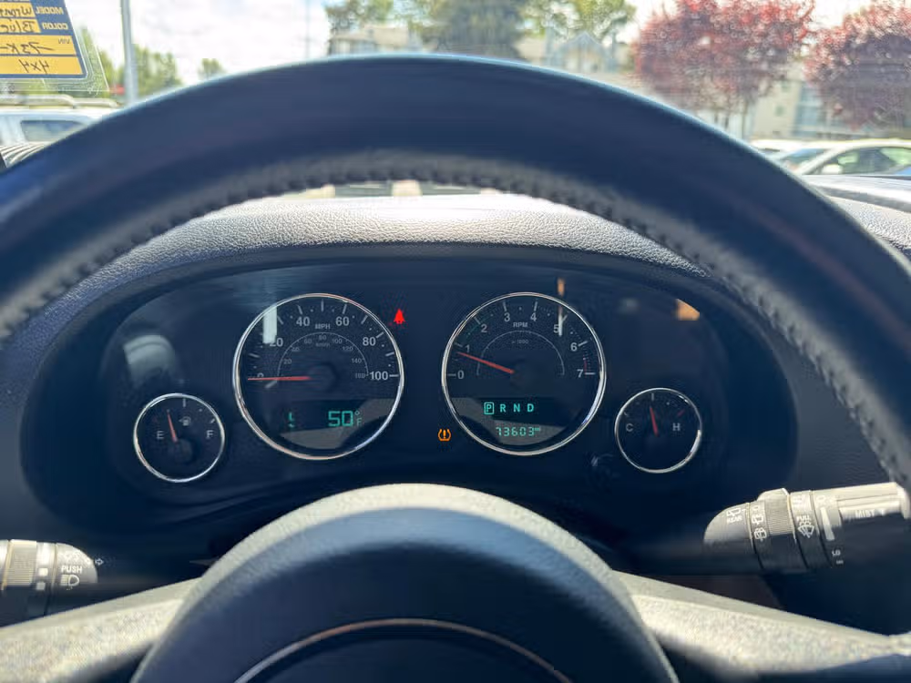 2015 Jeep Wrangler Unlimited Sahara Image 7