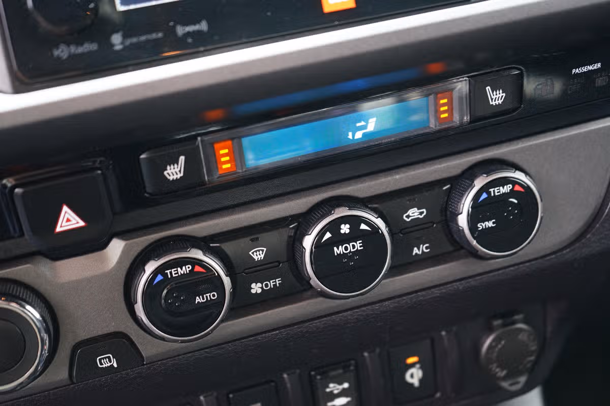 2017 Toyota Tacoma TRD Off-Road Double Cab Image 20