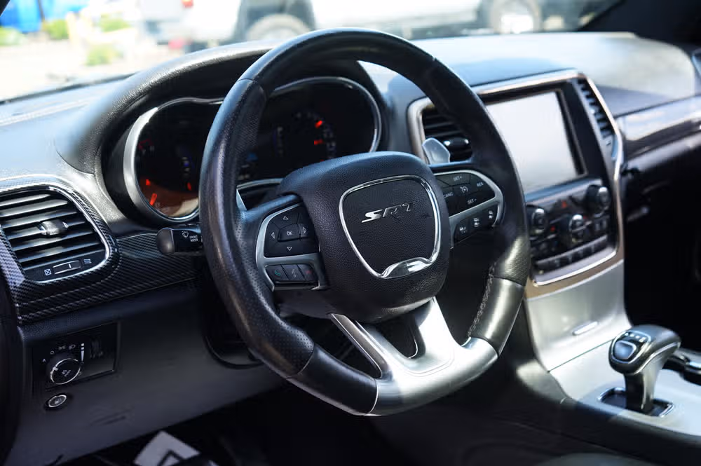 2015 Jeep Grand Cherokee SRT Image 15