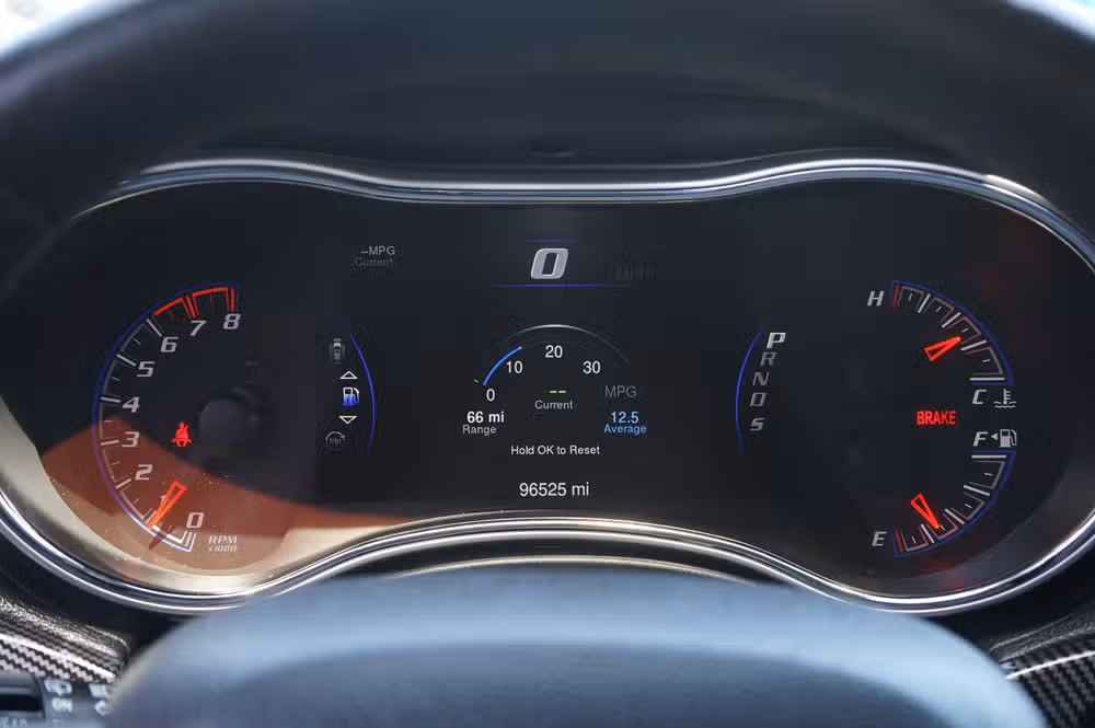 2015 Jeep Grand Cherokee SRT Image 21