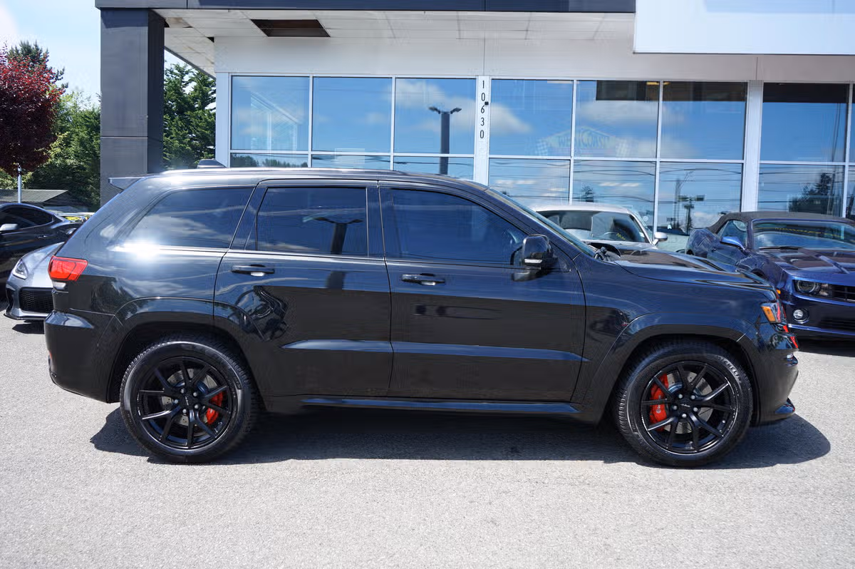 2015 Jeep Grand Cherokee SRT Image 6