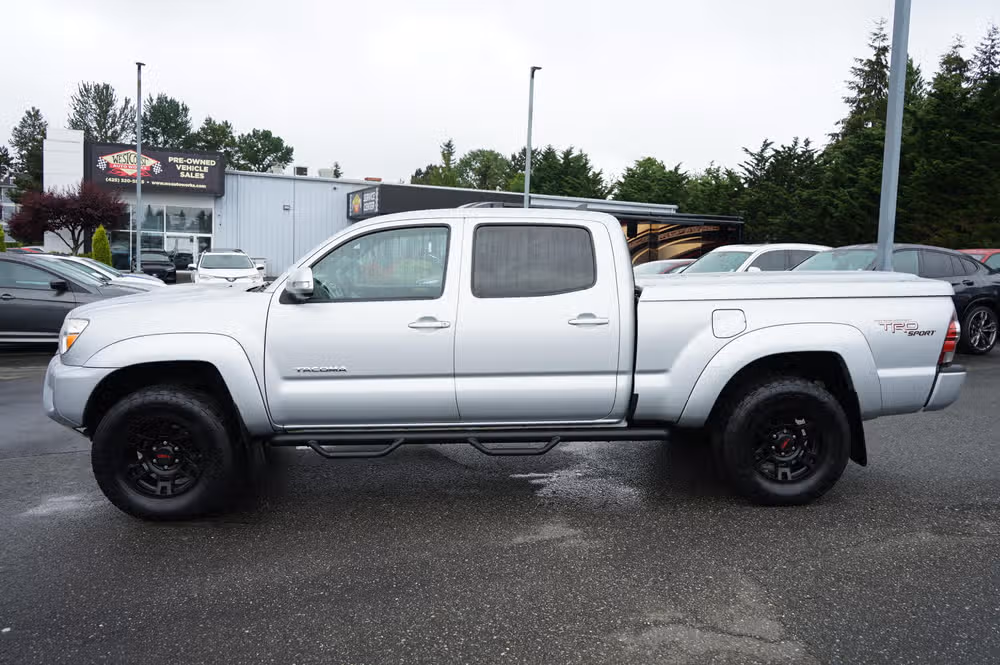 2013 Toyota Tacoma V6 Double Cab Image 2