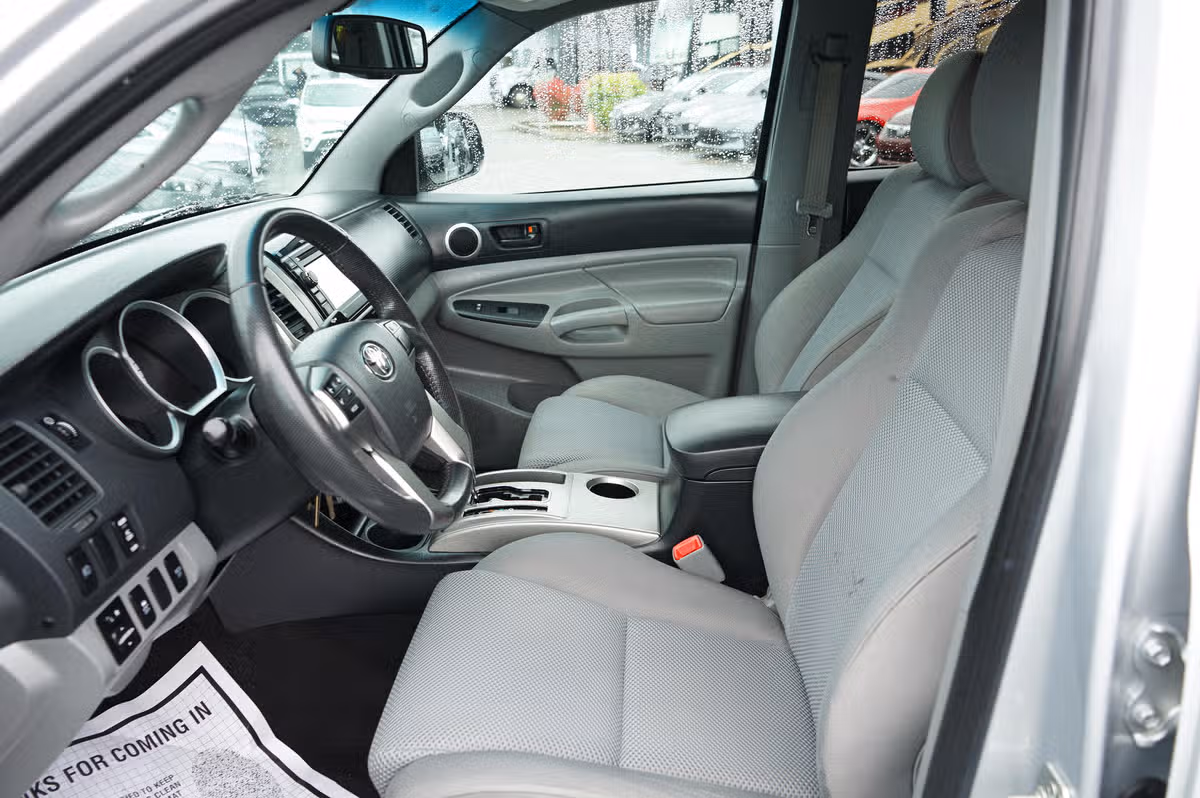 2013 Toyota Tacoma V6 Double Cab Image 12
