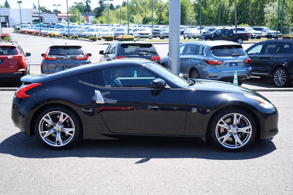 2011 Nissan 370Z TOURING COUPE 2D Image 6