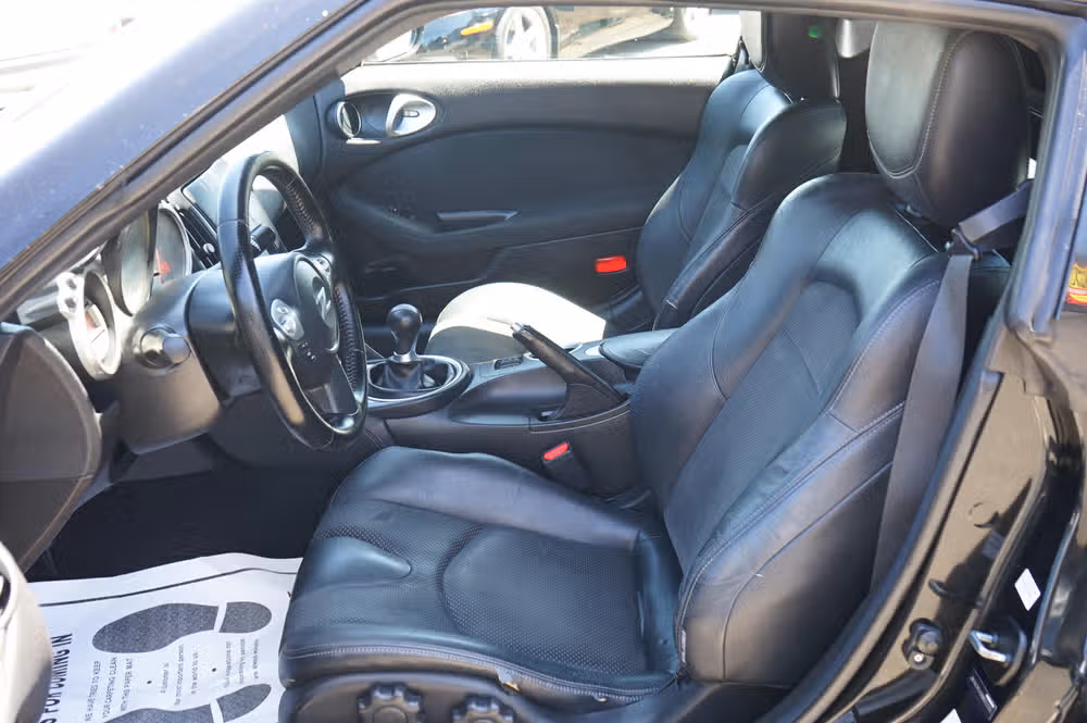 2011 Nissan 370Z TOURING COUPE 2D Image 13