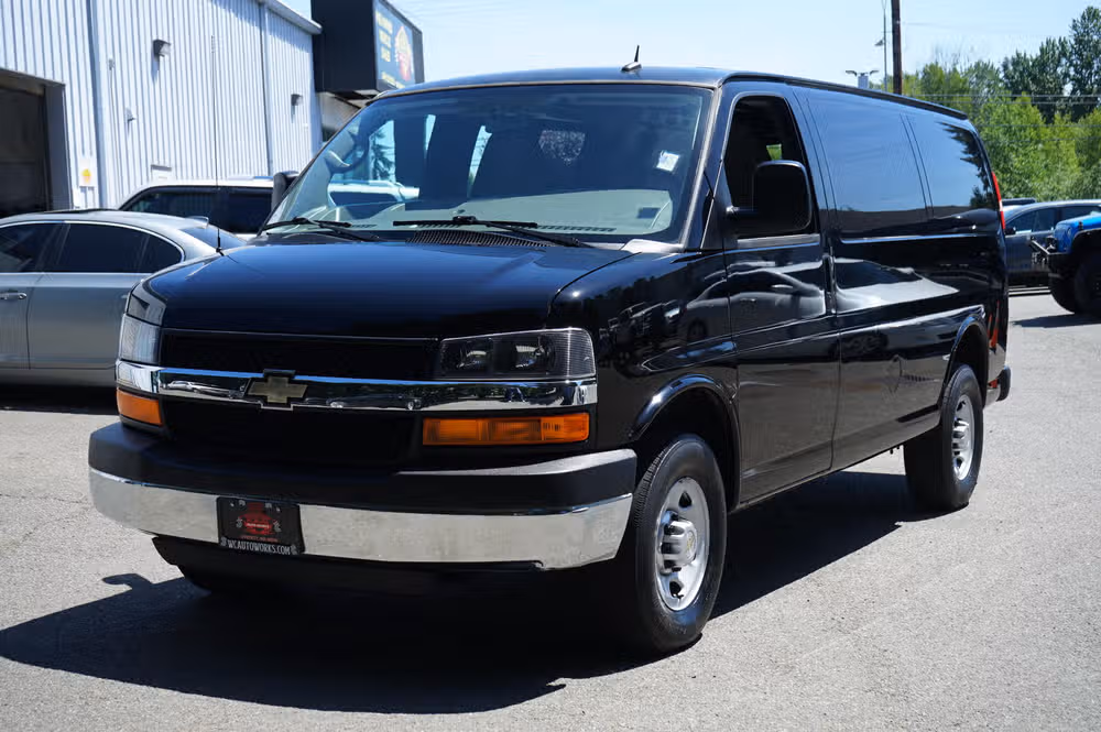 2012 Chevrolet Express's photo