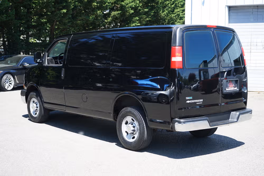 2012 Chevrolet Express 2500 Cargo Image 3