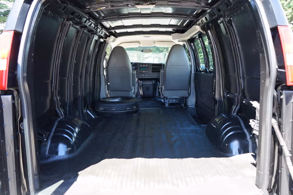 2012 Chevrolet Express 2500 Cargo Image 11