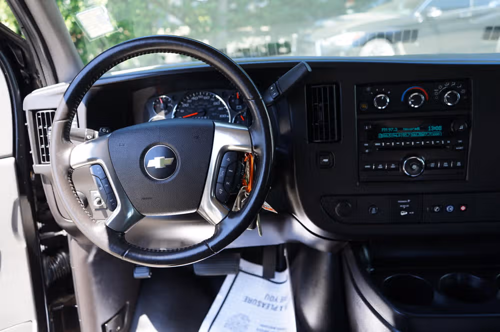 2012 Chevrolet Express 2500 Cargo Image 12