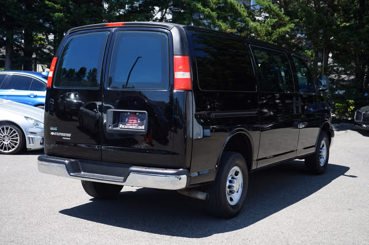 2012 Chevrolet Express 2500 Cargo Image 5