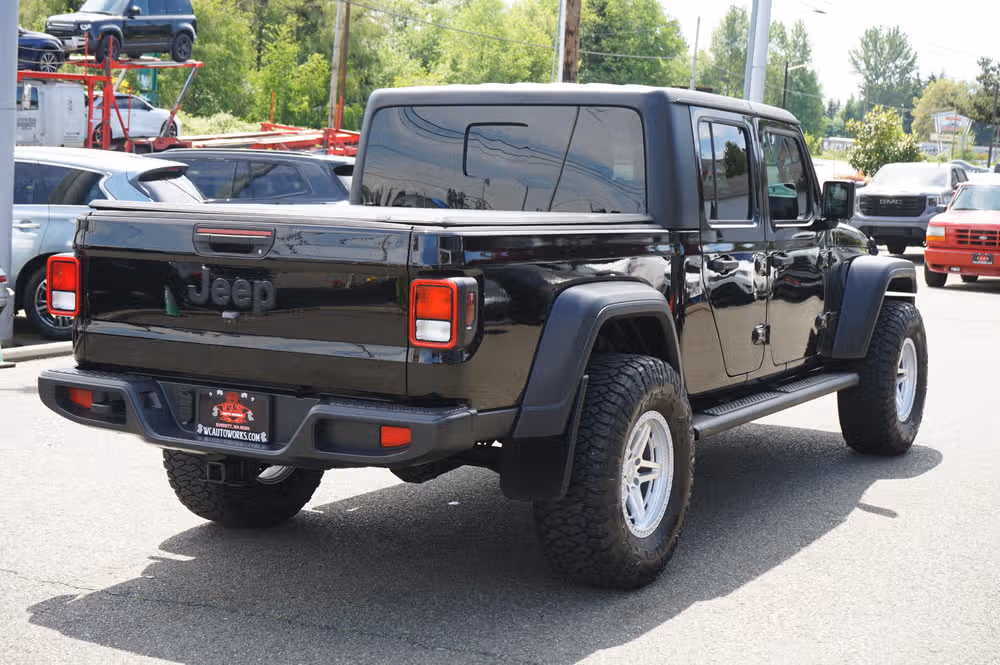 2020 Jeep Gladiator SPORT S PICKUP 4D 5 FT Crew Cab Image 6