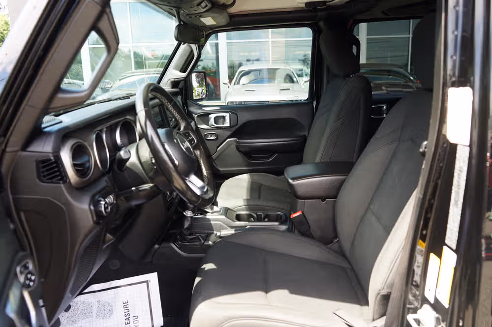 2020 Jeep Gladiator SPORT S PICKUP 4D 5 FT Crew Cab Image 12
