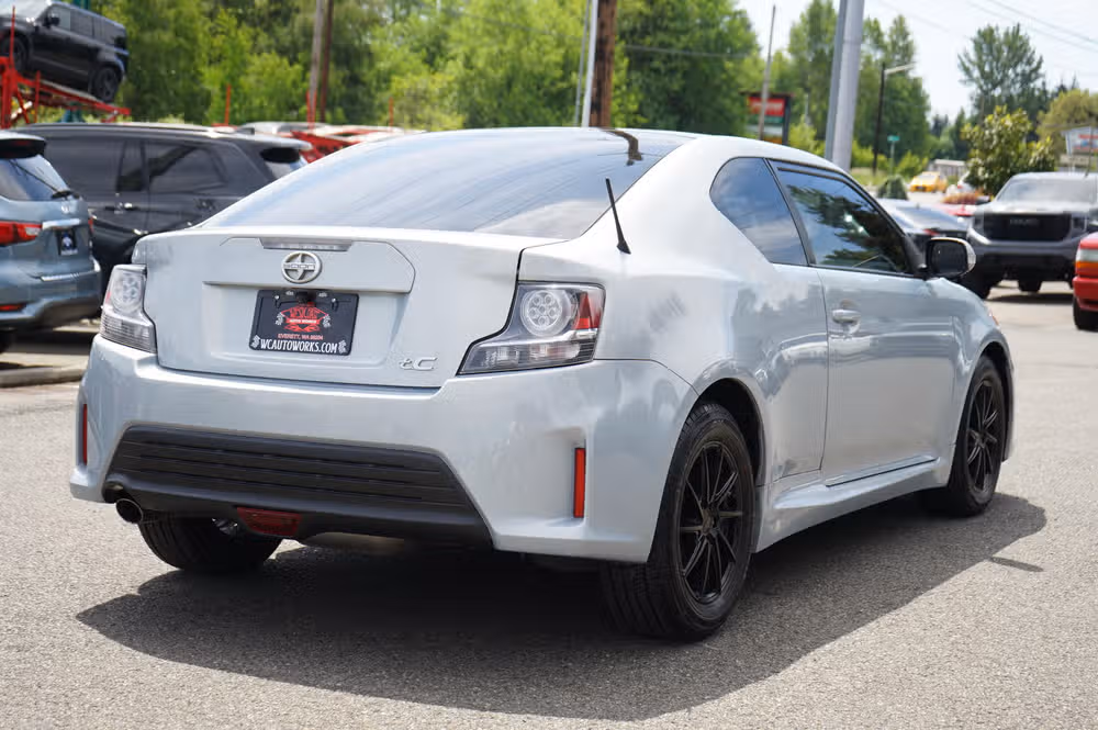 2014 Scion tC 10 Series Image 5