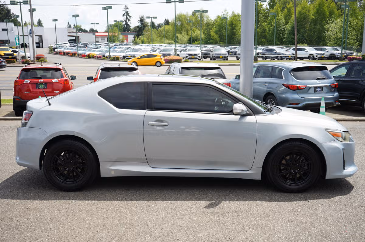 2014 Scion tC 10 Series Image 6