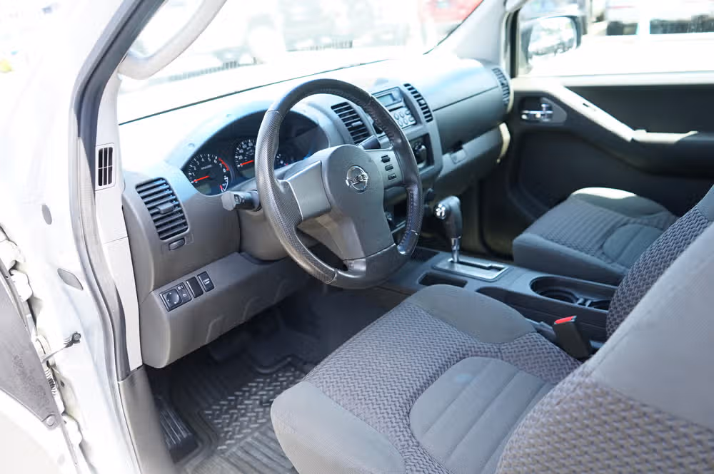 2007 Nissan Frontier SE PICKUP 2D 6 FT King Cab Image 13