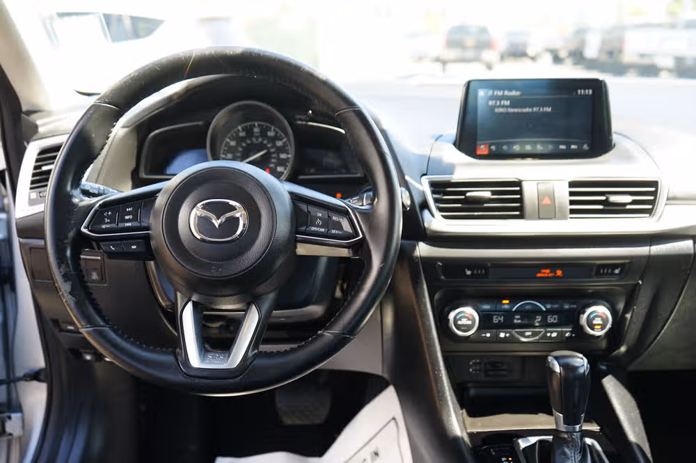 2018 Mazda 3 Touring Image 15