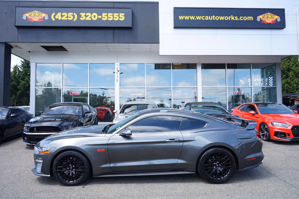 2020 Ford Mustang GT Premium Image 2