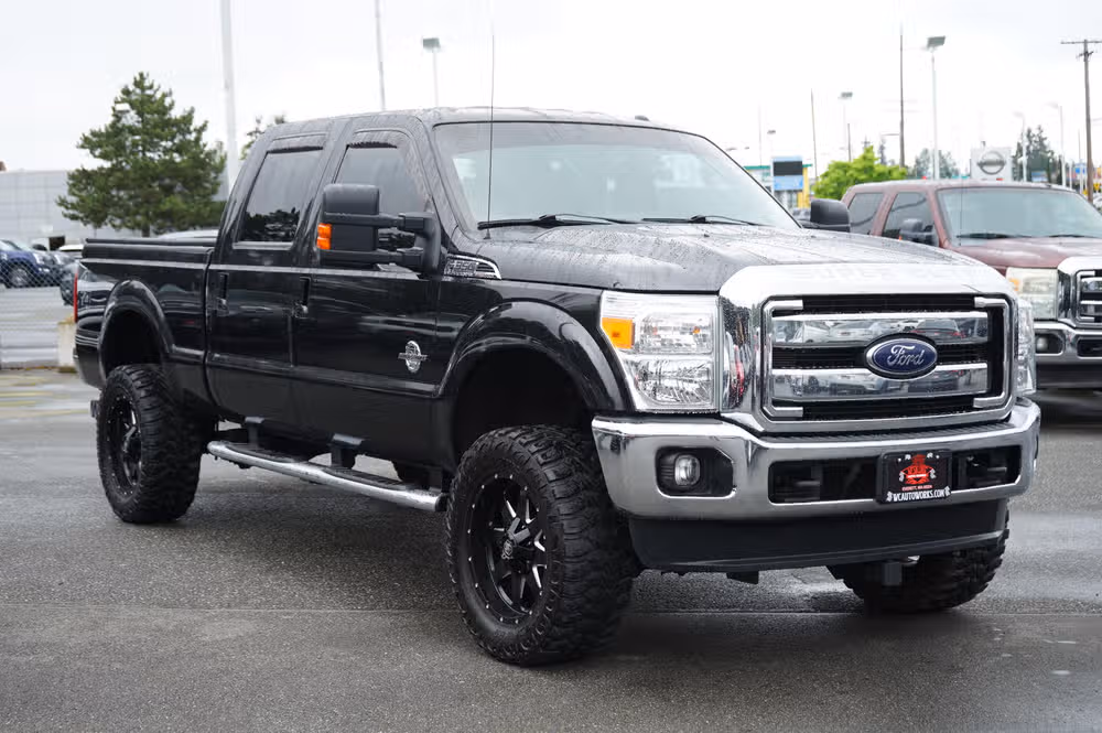 2015 Ford F-350 Super Duty LARIAT PICKUP 4D 8 FT Crew Cab Image 3