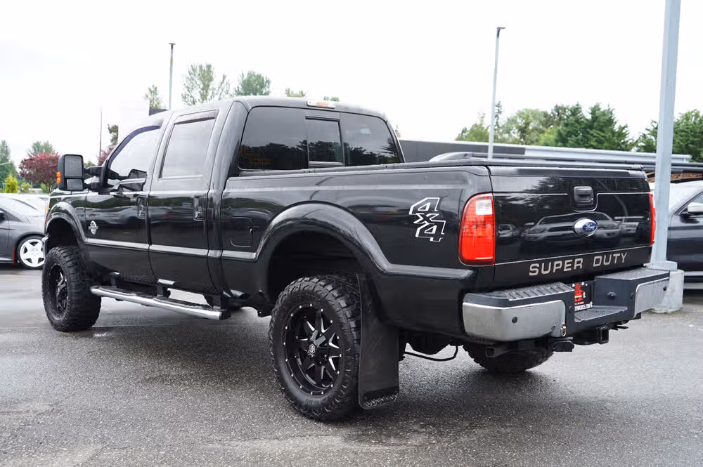 2015 Ford F-350 Super Duty LARIAT PICKUP 4D 8 FT Crew Cab Image 7