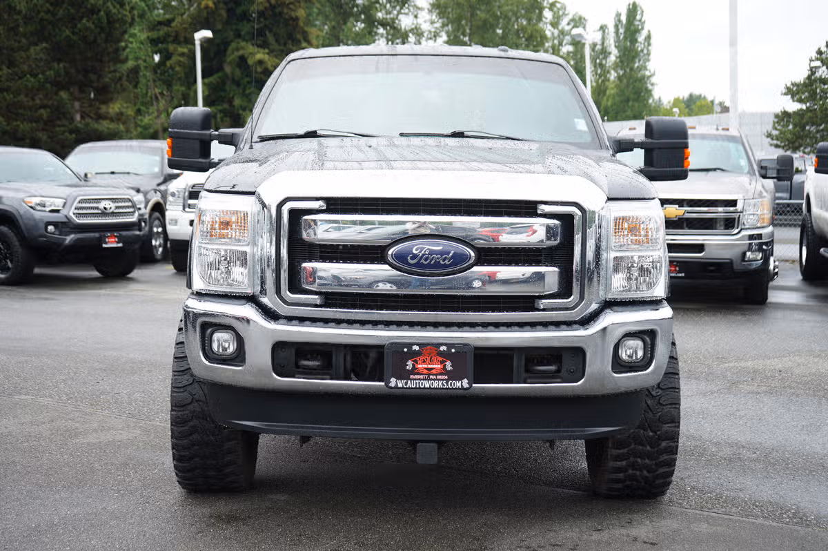 2015 Ford F-350 Super Duty LARIAT PICKUP 4D 8 FT Crew Cab Image 2