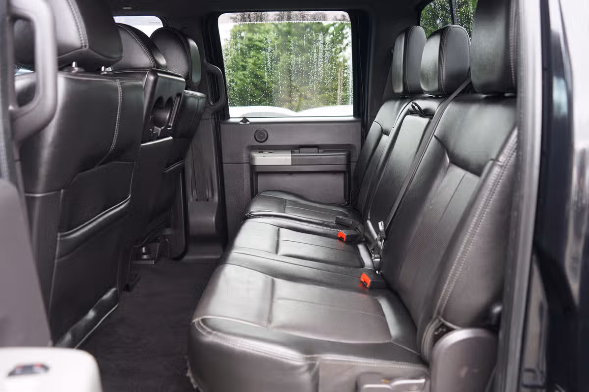 2015 Ford F-350 Super Duty LARIAT PICKUP 4D 8 FT Crew Cab Image 16