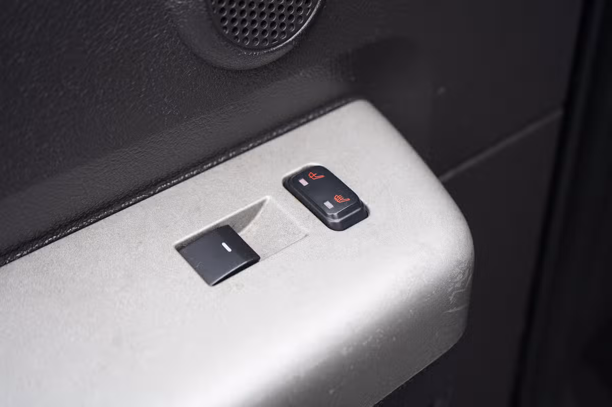 2015 Ford F-350 Super Duty LARIAT PICKUP 4D 8 FT Crew Cab Image 18
