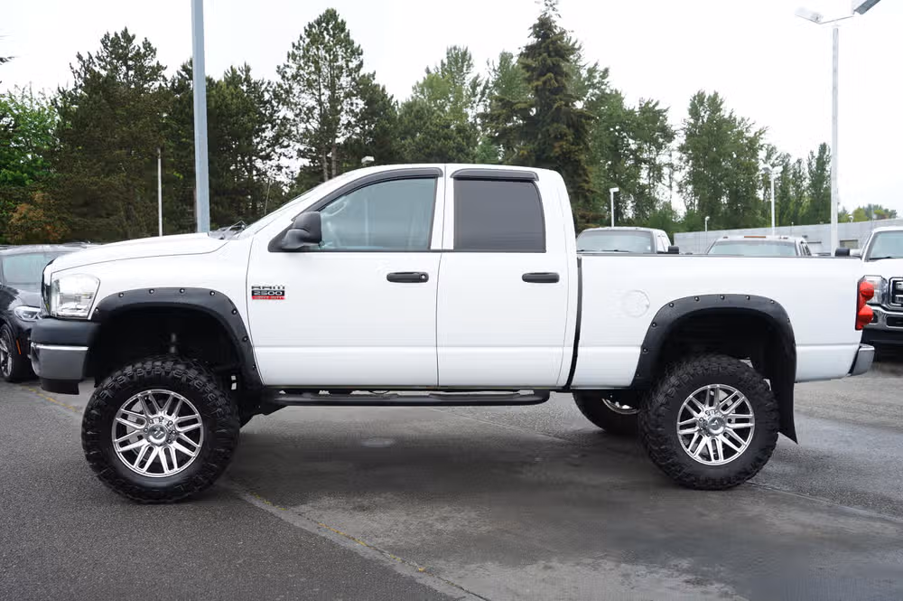 2007 Dodge Ram 2500 ST PICKUP 4D 6 1/4 F Quad Cab Image 2
