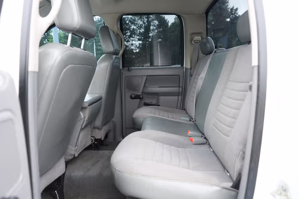 2007 Dodge Ram 2500 ST PICKUP 4D 6 1/4 F Quad Cab Image 13