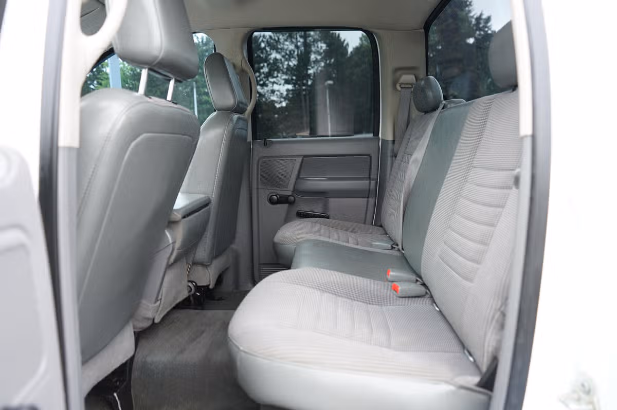 2007 Dodge Ram 2500 ST PICKUP 4D 6 1/4 F Quad Cab Image 13