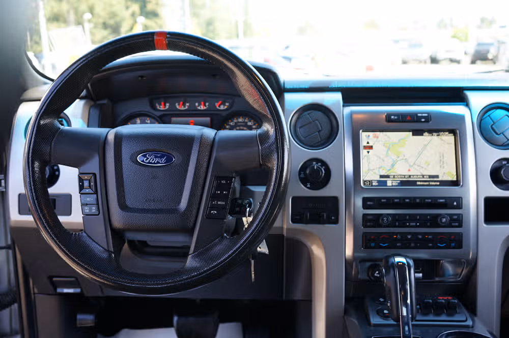 2012 Ford F-150 SVT Raptor SuperCrew Image 17
