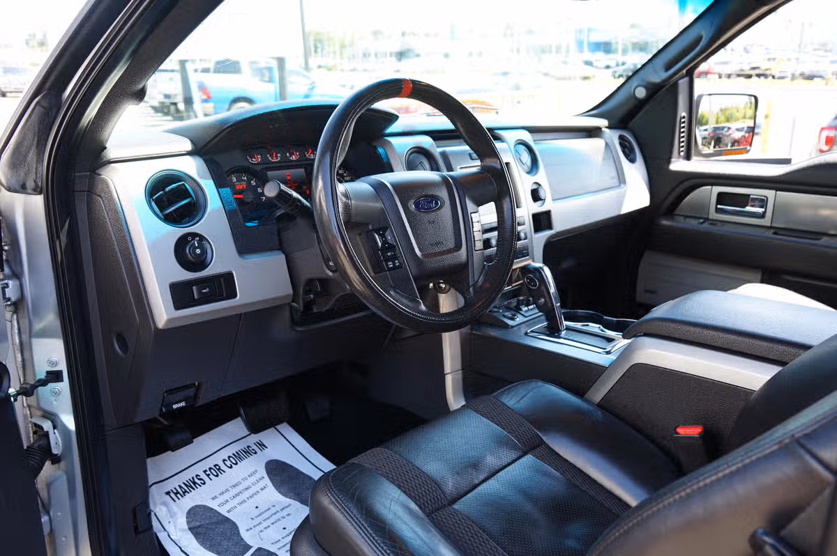 2012 Ford F-150 SVT Raptor SuperCrew Image 13