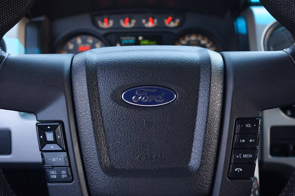 2012 Ford F-150 SVT Raptor SuperCrew Image 26