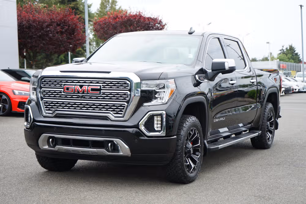 2020 GMC Sierra 4WD Crew Cab Short Box Denali's photo