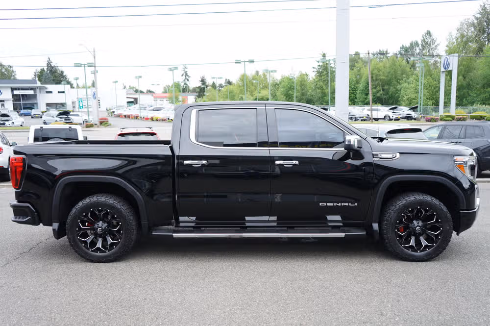2020 GMC Sierra 1500 Denali Crew Cab Image 6
