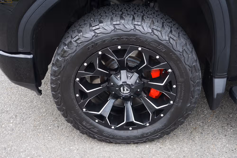 2020 GMC Sierra 1500 Denali Crew Cab Image 9