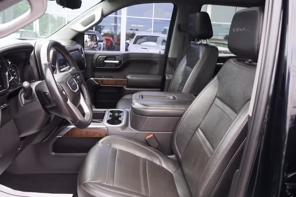 2020 GMC Sierra 1500 Denali Crew Cab Image 13