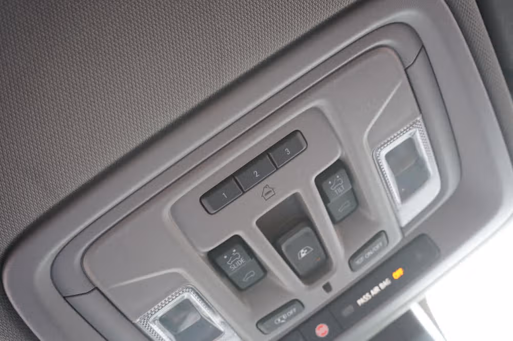 2020 GMC Sierra 1500 Denali Crew Cab Image 26