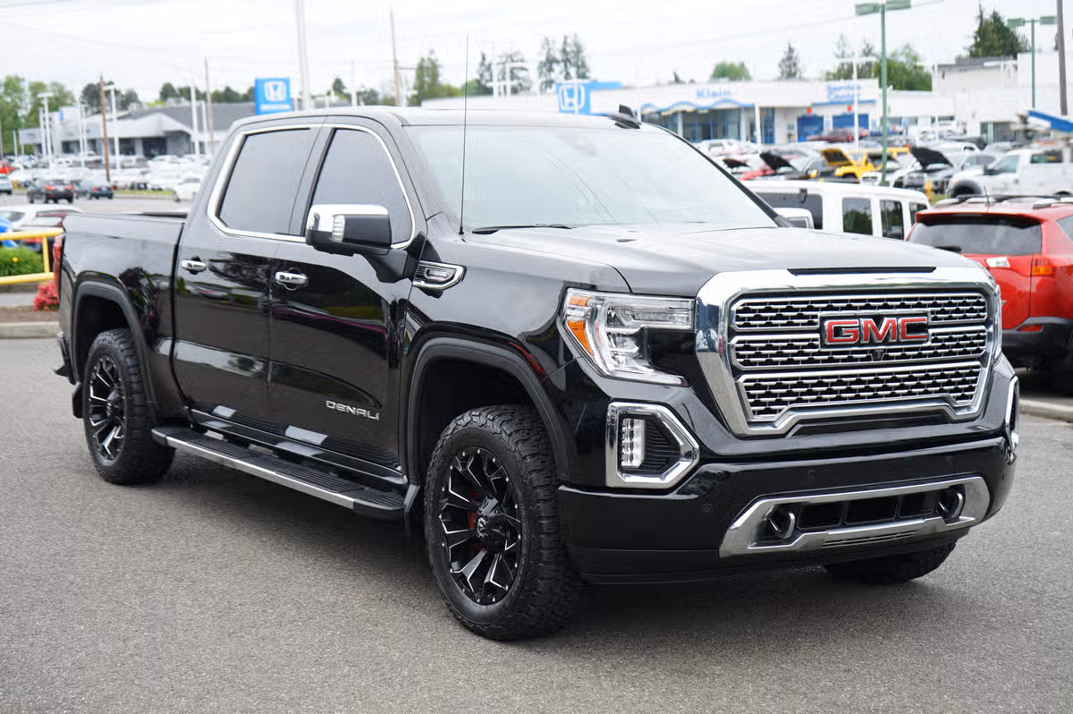 2020 GMC Sierra 1500 Denali Crew Cab Image 7