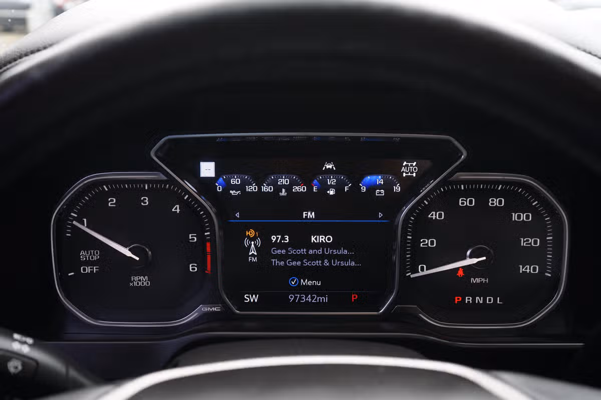 2020 GMC Sierra 1500 Denali Crew Cab Image 23