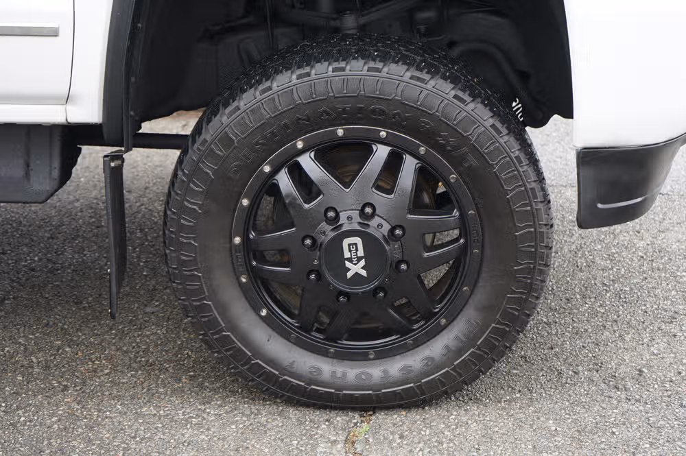 2018 GMC Sierra 3500HD DENALI PICKUP 4D 6 1/2 FT Crew Cab Image 10