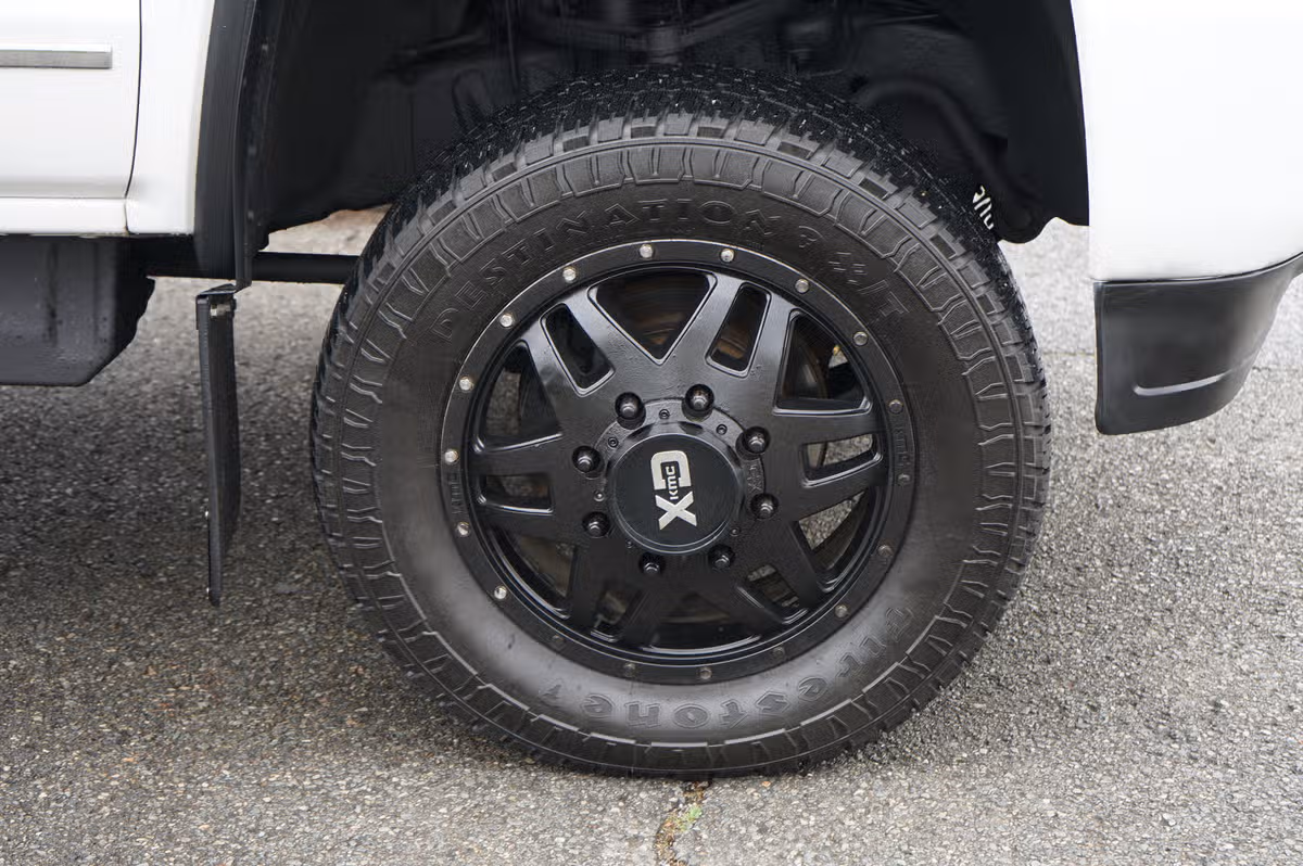 2018 GMC Sierra 3500HD DENALI PICKUP 4D 6 1/2 FT Crew Cab Image 10