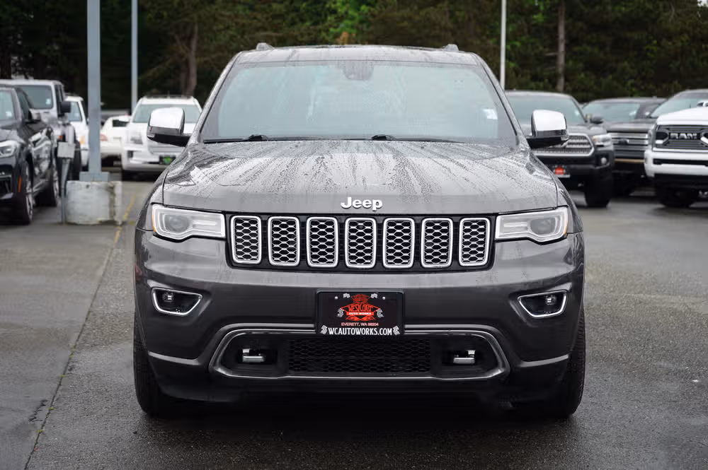 2017 Jeep Grand Cherokee Overland Image 8