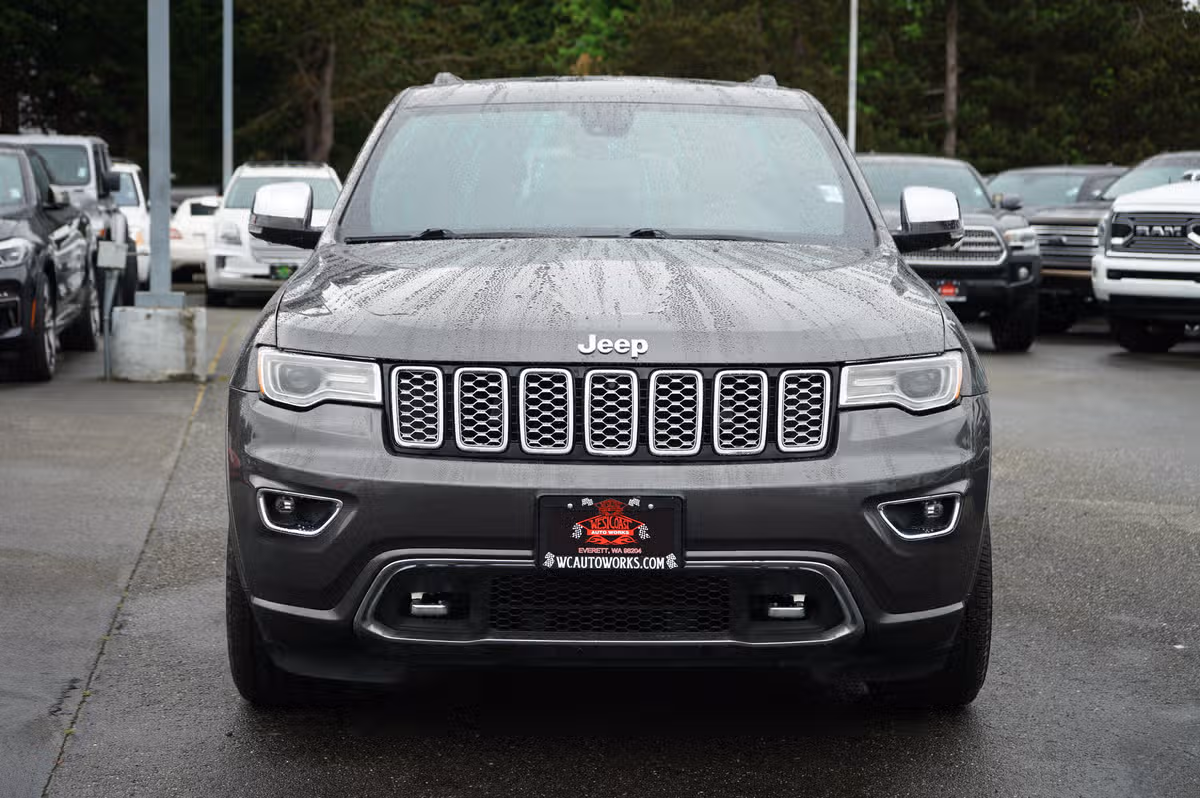 2017 Jeep Grand Cherokee Overland Image 8