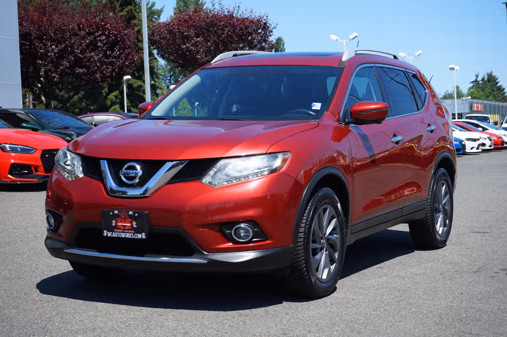 2016 Nissan Rogue SL Crossover Image 1