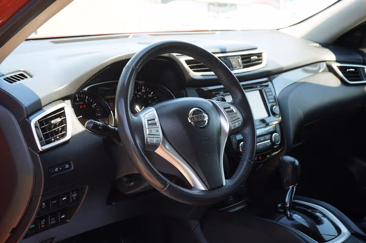 2016 Nissan Rogue SL Crossover Image 14