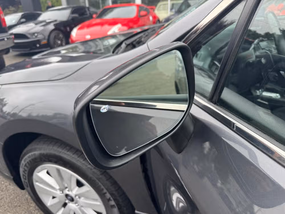 2019 Subaru Outback 2.5i Premium Crossover Image 11