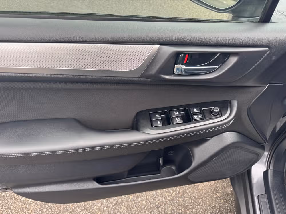 2019 Subaru Outback 2.5i Premium Crossover Image 13